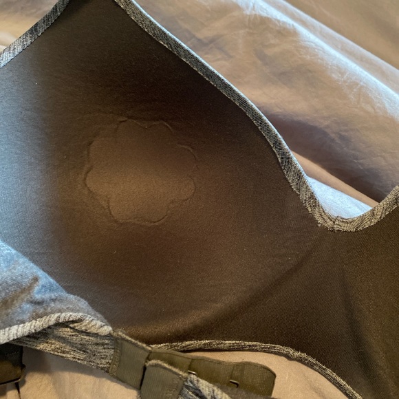 NWOT Wire Free Bra - Picture 3 of 3